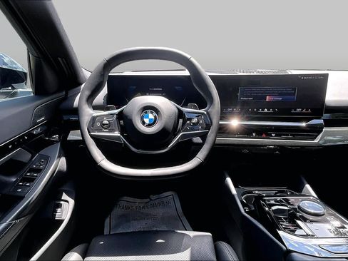 Used 2024 BMW 530i w/ Premium Package RWD image 6