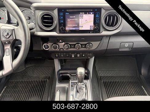 Used 2019 Toyota Tacoma TRD Off-Road w/ Technology Package image 12