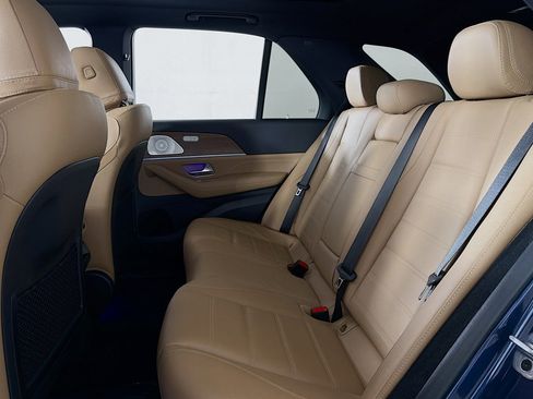 Certified 2025 Mercedes-Benz GLE 450e 4MATIC image 9