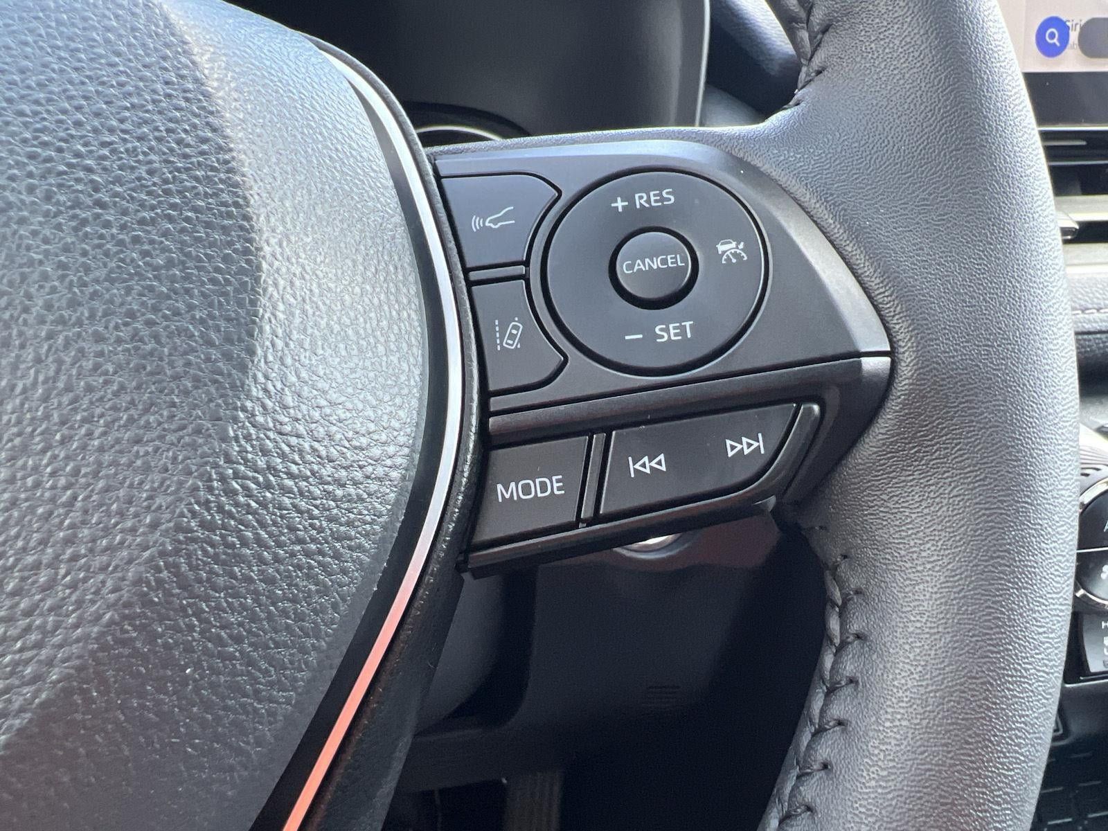 Used 2025 Toyota RAV4 XLE w/ Convenience Package AWD/4WD image 25
