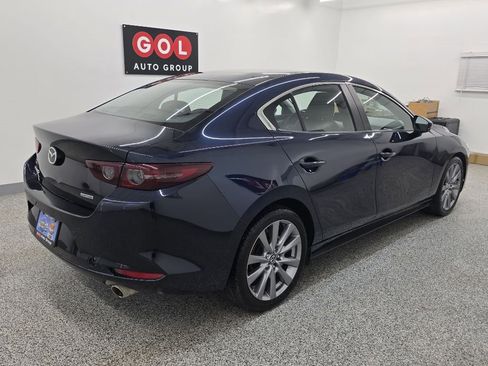 Used 2021 MAZDA MAZDA3 s image 6