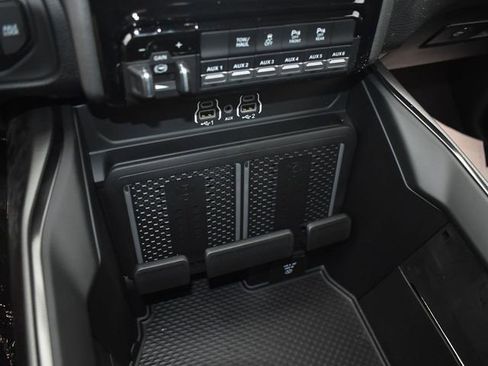 New 2026 RAM 2500 Rebel AWD/4WD image 30