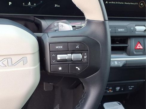 New 2025 Kia K4 GT-Line w/ GT-Line Sunroof Package image 11