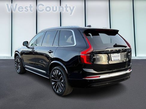 Used 2025 Volvo XC90 B6 Plus image 7