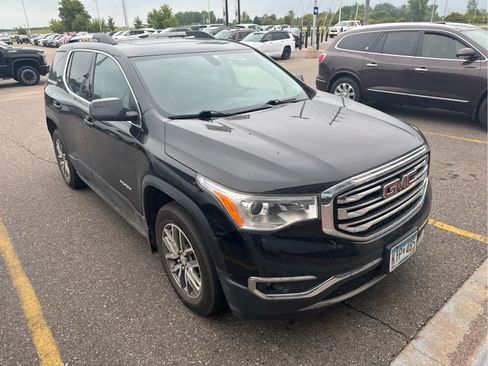Used 2018 GMC Acadia SLE AWD/4WD image 3