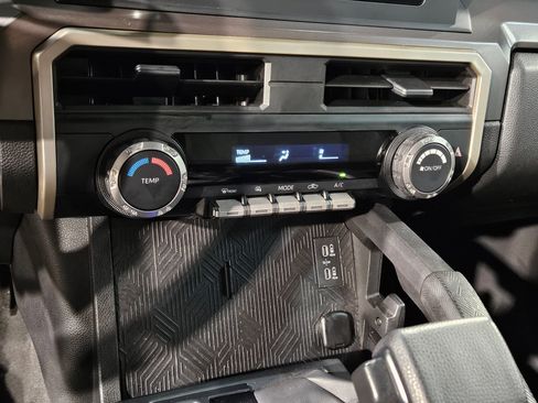 Used 2024 Toyota Tacoma SR5 image 31