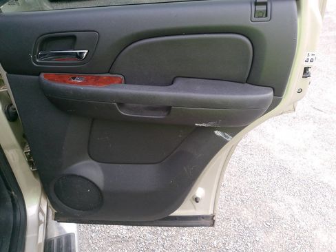 Used 2013 GMC Yukon SLT image 27