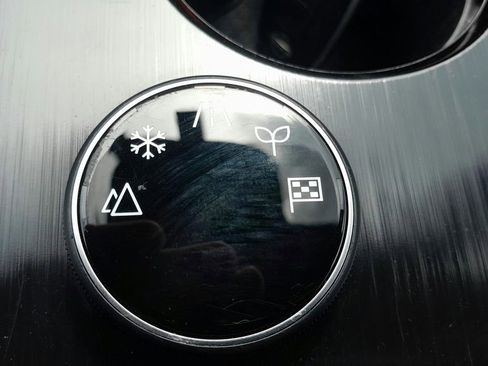 Used 2023 Nissan Rogue SV image 27