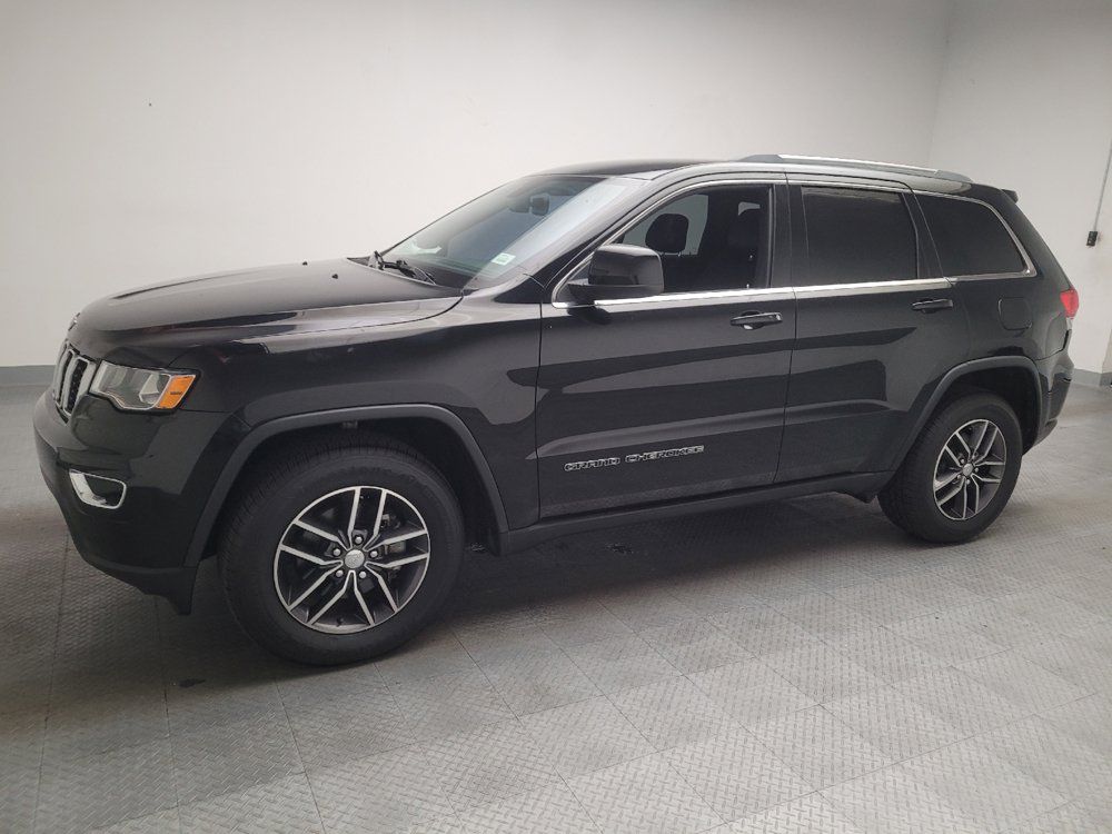 Used 2018 Jeep Grand Cherokee Laredo RWD image 2