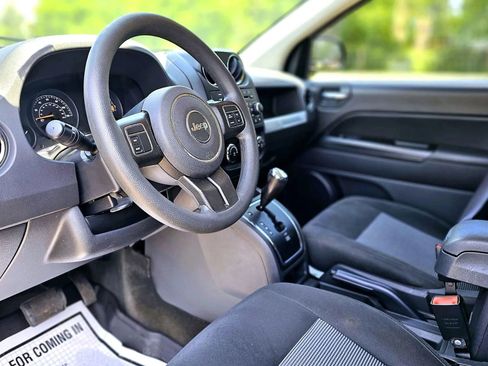 Used 2017 Jeep Compass Sport w/ Power Value Group image 11