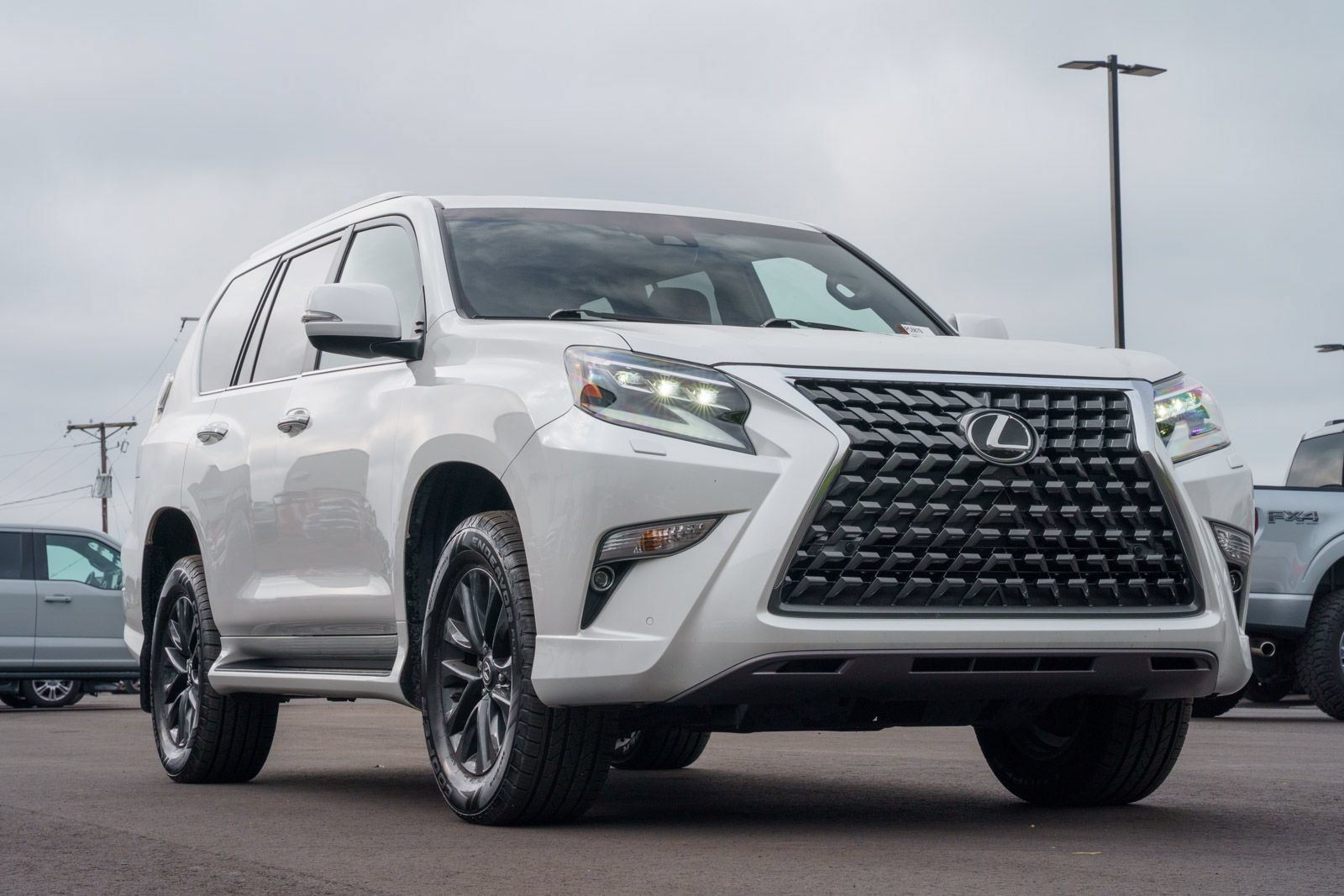 Used 2023 Lexus GX 460 Premium w/ Premium Plus Package AWD/4WD image 1