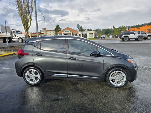 Used 2019 Chevrolet Bolt LT image 8