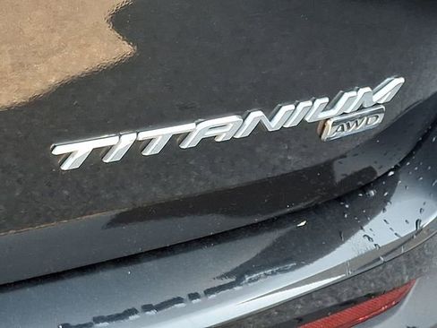 Used 2015 Ford Edge Titanium AWD/4WD image 34