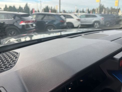 Used 2025 Toyota Tacoma TRD Off-Road image 34