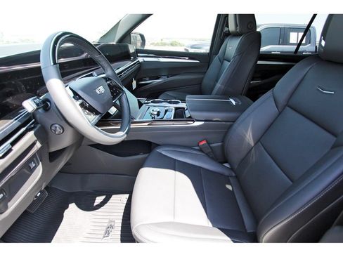 New 2026 Cadillac Escalade 2WD image 6