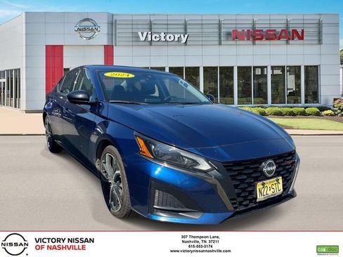 Used 2024 Nissan Altima 2.5 SR FWD image 1