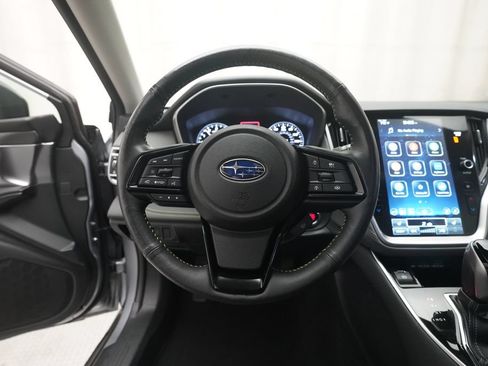 Used 2025 Subaru Outback Onyx Edition AWD/4WD image 4