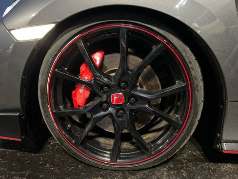 Used 2019 Honda Civic Type R image 38
