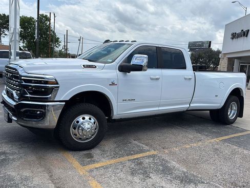 Used 2026 RAM 3500 Longhorn AWD/4WD image 1