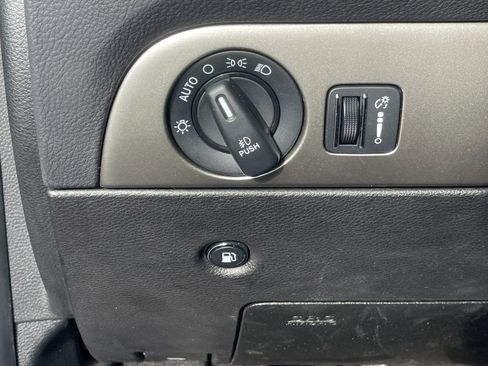 Used 2020 Dodge Durango SXT w/ 3rd Row Seating Group image 31