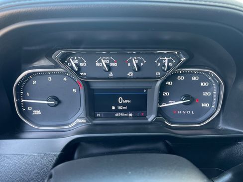 Used 2022 GMC Sierra 3500 SLT w/ SLT Preferred Package image 21