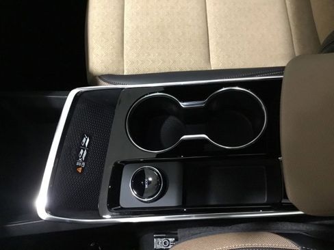 New 2026 Chevrolet Equinox ACTIV w/ Convenience Package III image 34