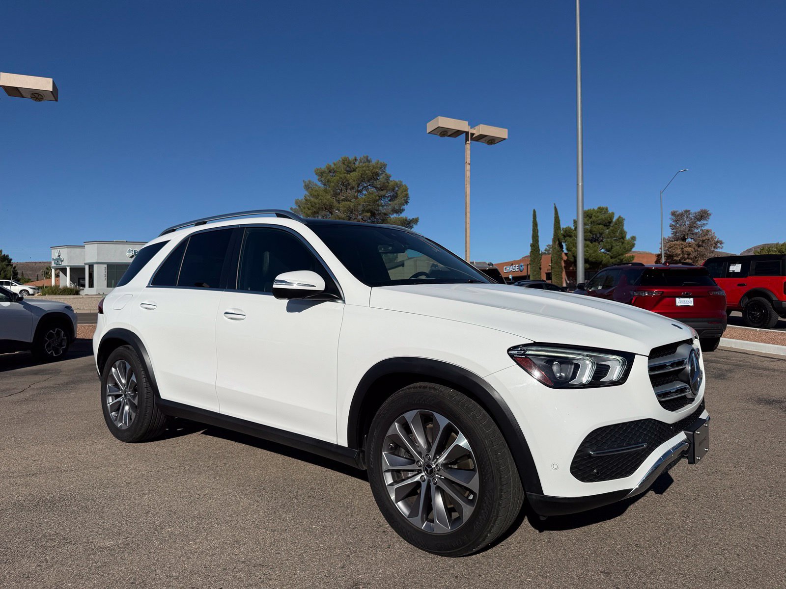 Used 2021 Mercedes-Benz GLE 450 4MATIC image 3
