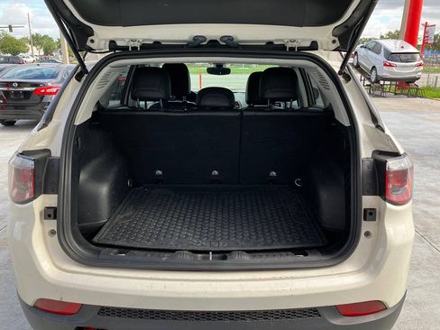 Used 2019 Jeep Compass Trailhawk AWD/4WD image 12