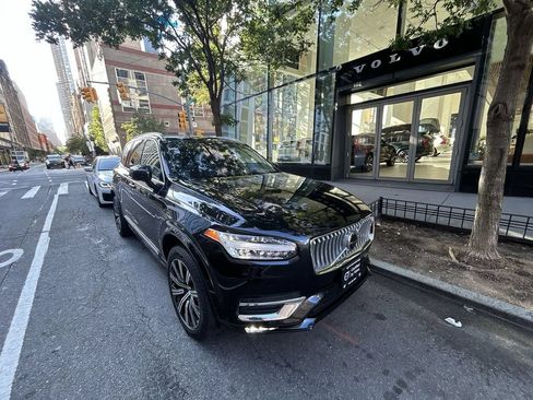 Certified 2024 Volvo XC90 B6 Plus AWD/4WD image 1
