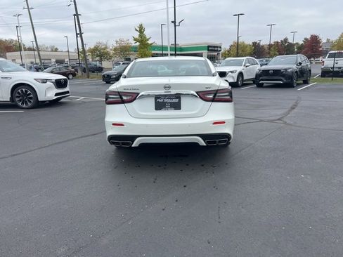 Used 2023 Nissan Maxima SV w/ Floor Mat Group image 11