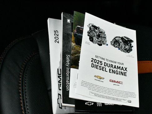 Used 2025 GMC Sierra 1500 AT4 w/ AT4 Premium Package image 98