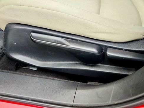 Used 2019 Honda Accord LX image 11