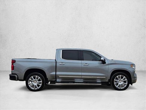 Used 2025 Chevrolet Silverado 1500 High Country w/ High Country Premium Package image 4