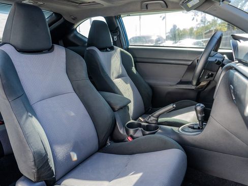 Used 2014 Scion tC image 30