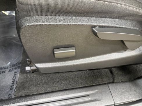 Used 2018 Chevrolet Colorado LT image 19