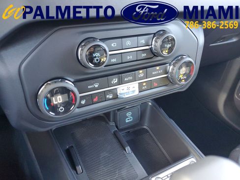 New 2025 Ford Bronco Outer Banks AWD/4WD image 19