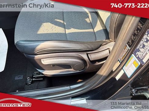 Used 2024 Kia Seltos S FWD image 13