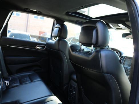 Used 2014 Jeep Grand Cherokee Limited image 47