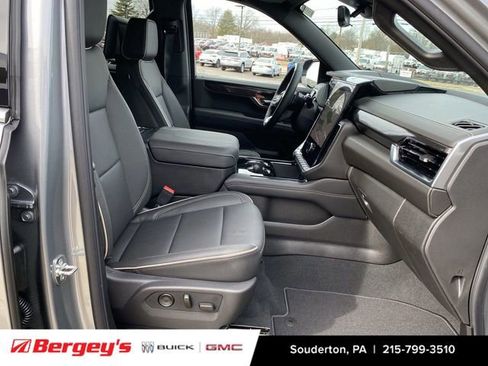 New 2026 GMC Yukon XL Elevation image 31