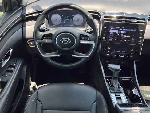 Used 2023 Hyundai Tucson SEL w/ Convenience Package FWD image 12
