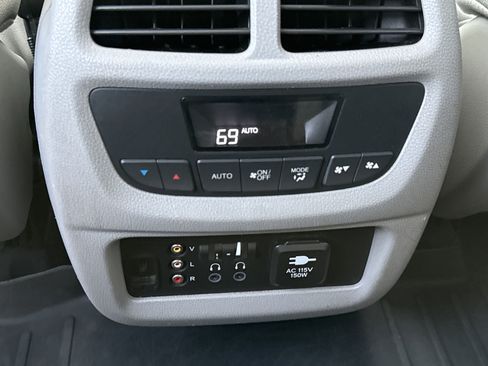 Used 2017 Honda Pilot EX-L image 26