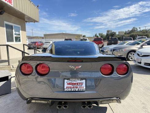 Used 2013 Chevrolet Corvette Coupe w/ 2LT Preferred Equipment Group RWD image 4