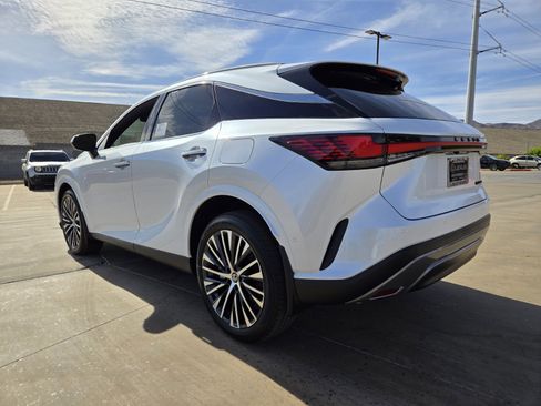 New 2026 Lexus RX 350 FWD image 4