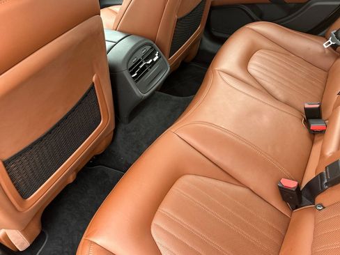 Used 2020 Maserati Ghibli GranLusso image 14