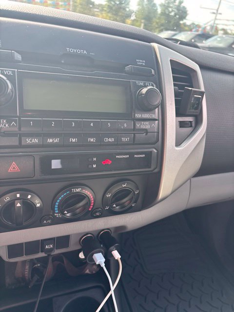 Used 2012 Toyota Tacoma PreRunner w/ SR5 Pkg RWD image 6