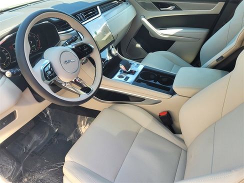 New 2026 Jaguar F-PACE R-Dynamic S image 13