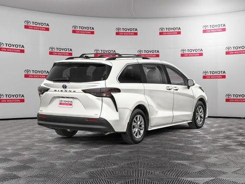 New 2026 Toyota Sienna LE AWD/4WD image 2