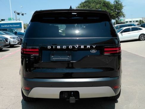 Used 2023 Land Rover Discovery S AWD/4WD image 9