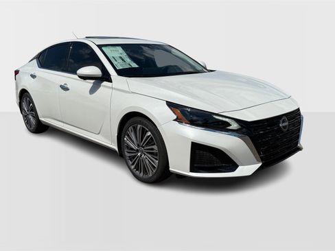 New 2025 Nissan Altima 2.5 SL image 8