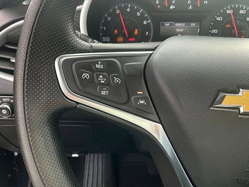 Used 2025 Chevrolet Malibu LT image 18
